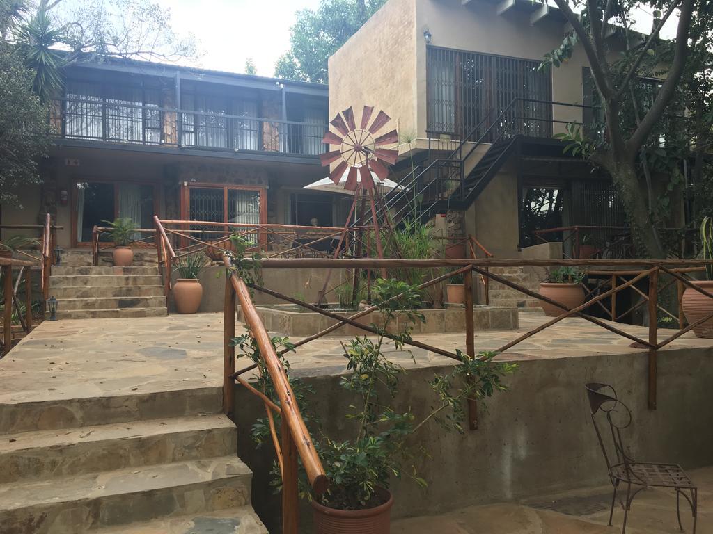 Windmills Rest Hotel Pretoria-Noord Buitenkant foto